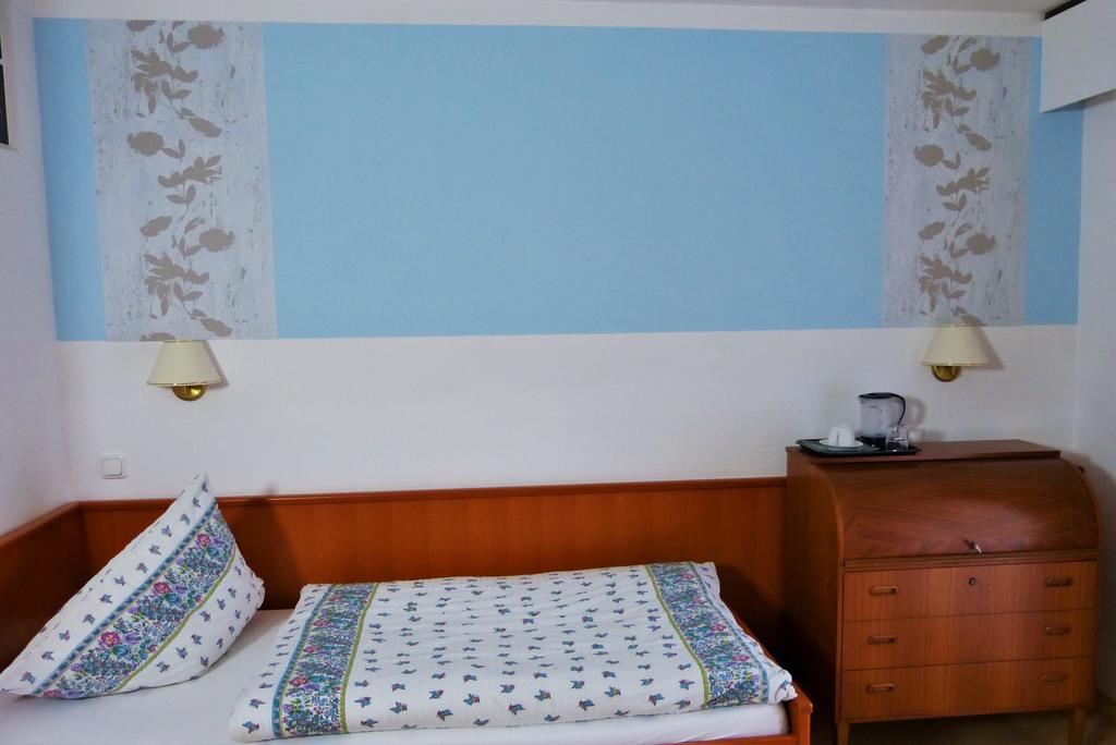 Hotel Am Kurpark Malente Room photo